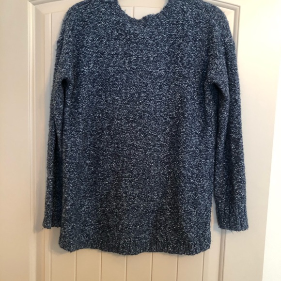 Looks great! Oversized crop Kensie knit sweater! - Picture 5 of 5